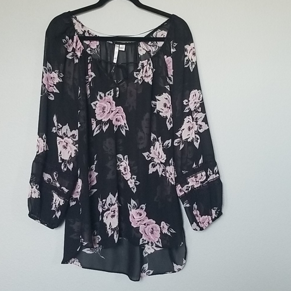 LC Lauren Conrad Tops - Lauren Conrad sheer floral peasant top large